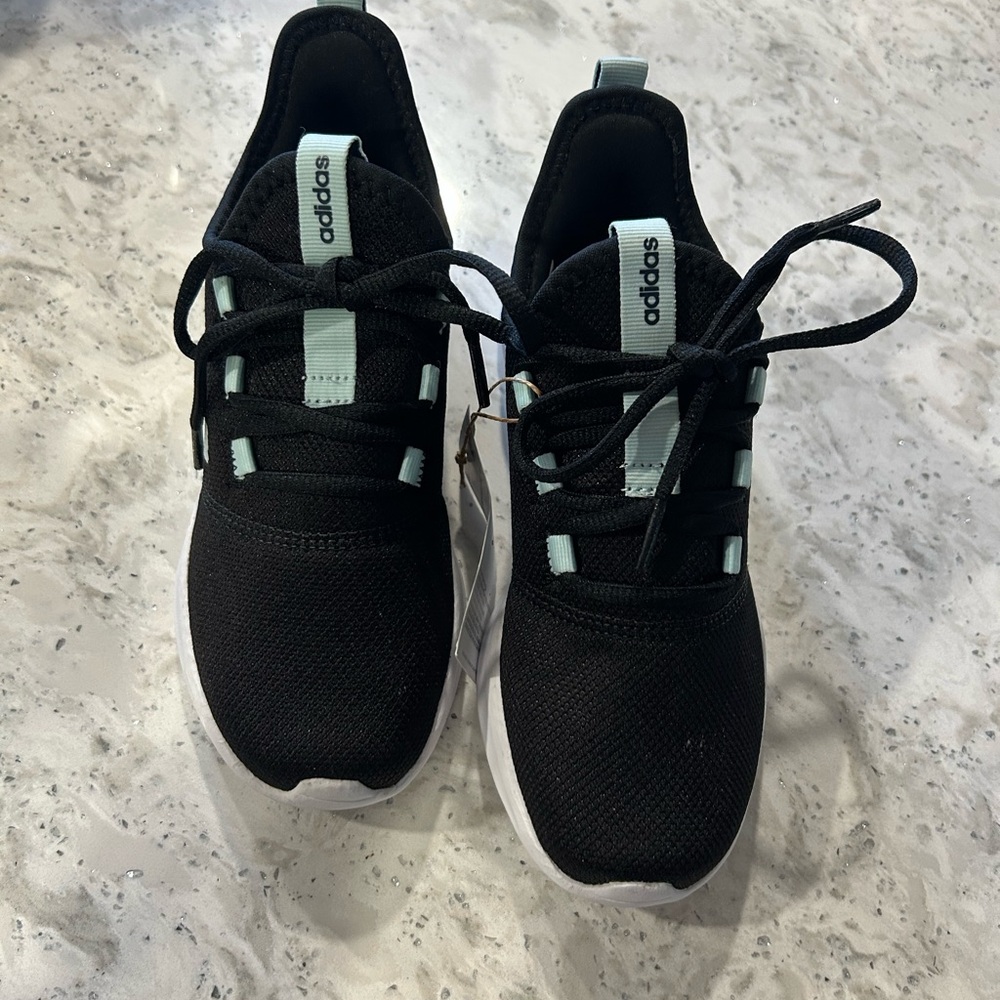 NWT. Adidas Kids Size 1 Cloud Foam Pure 2.0 - Picture 5 of 7
